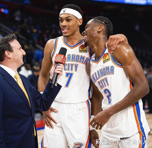 竞争激烈的赛事中，冠军归属扑朔迷离的简单介绍