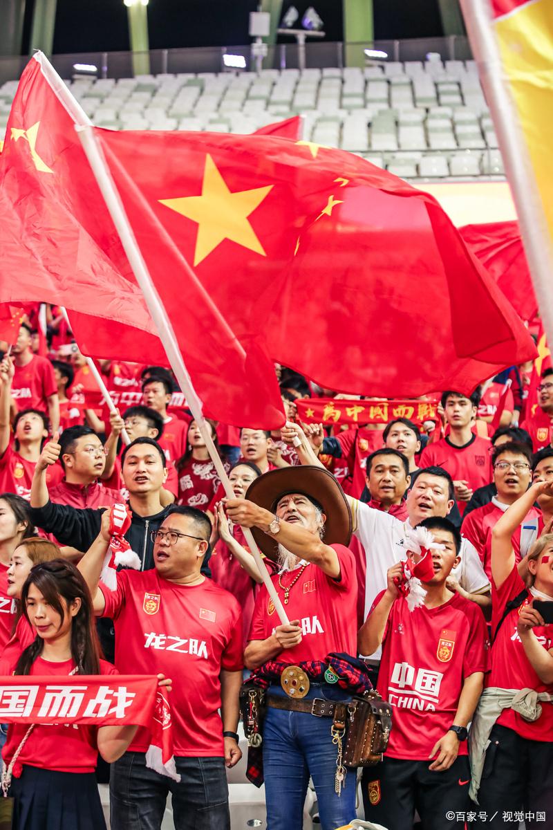 国内足球职业比赛势如破竹，球队追求胜利梦想的简单介绍