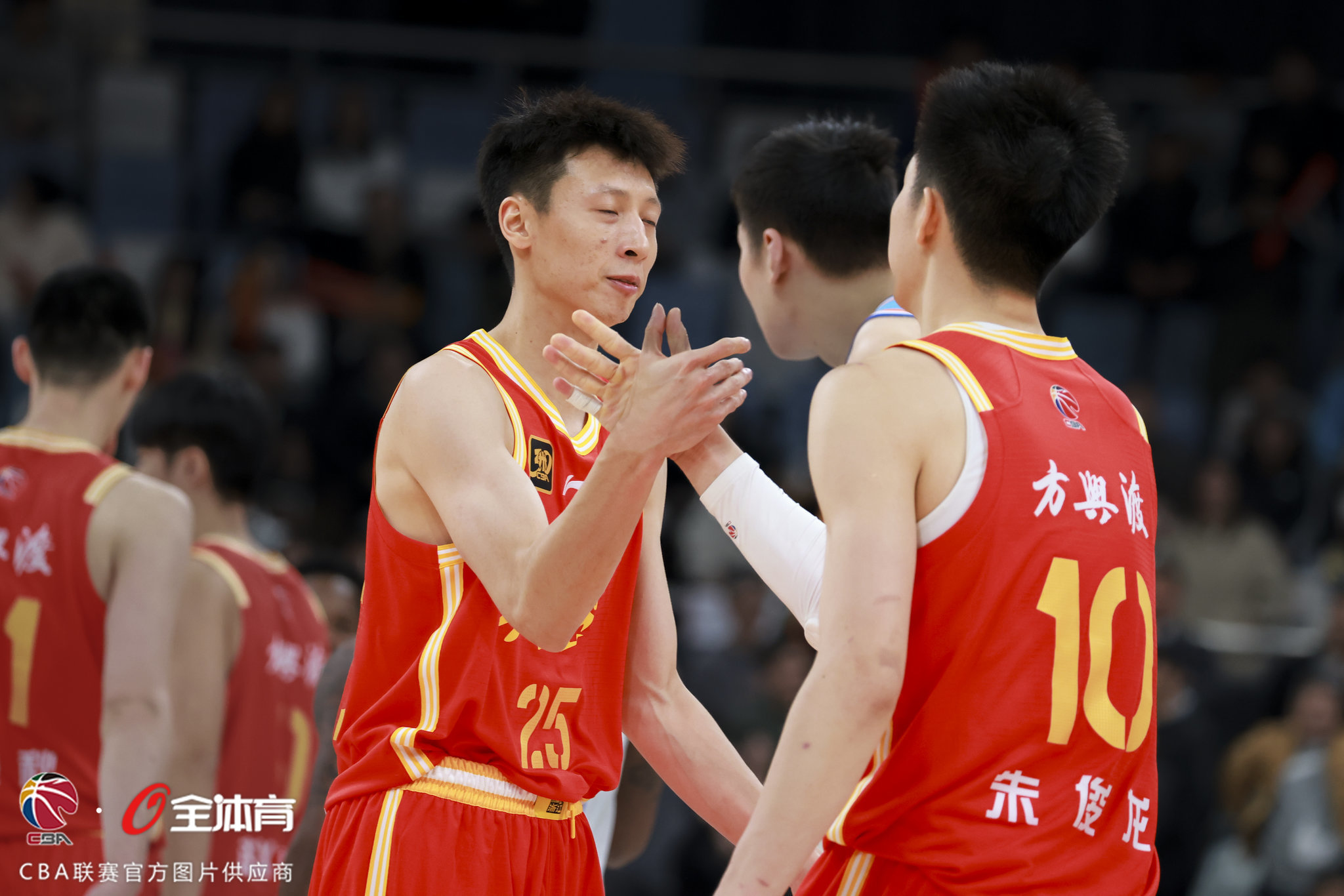 关于职业篮球赛最新战报：浙江队意外取得连胜良机的信息