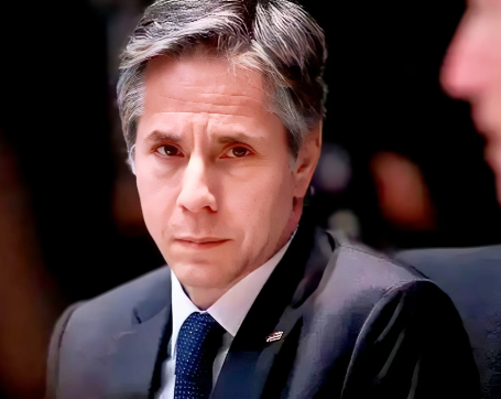 年轻新秀大放异彩，成为焦点人物