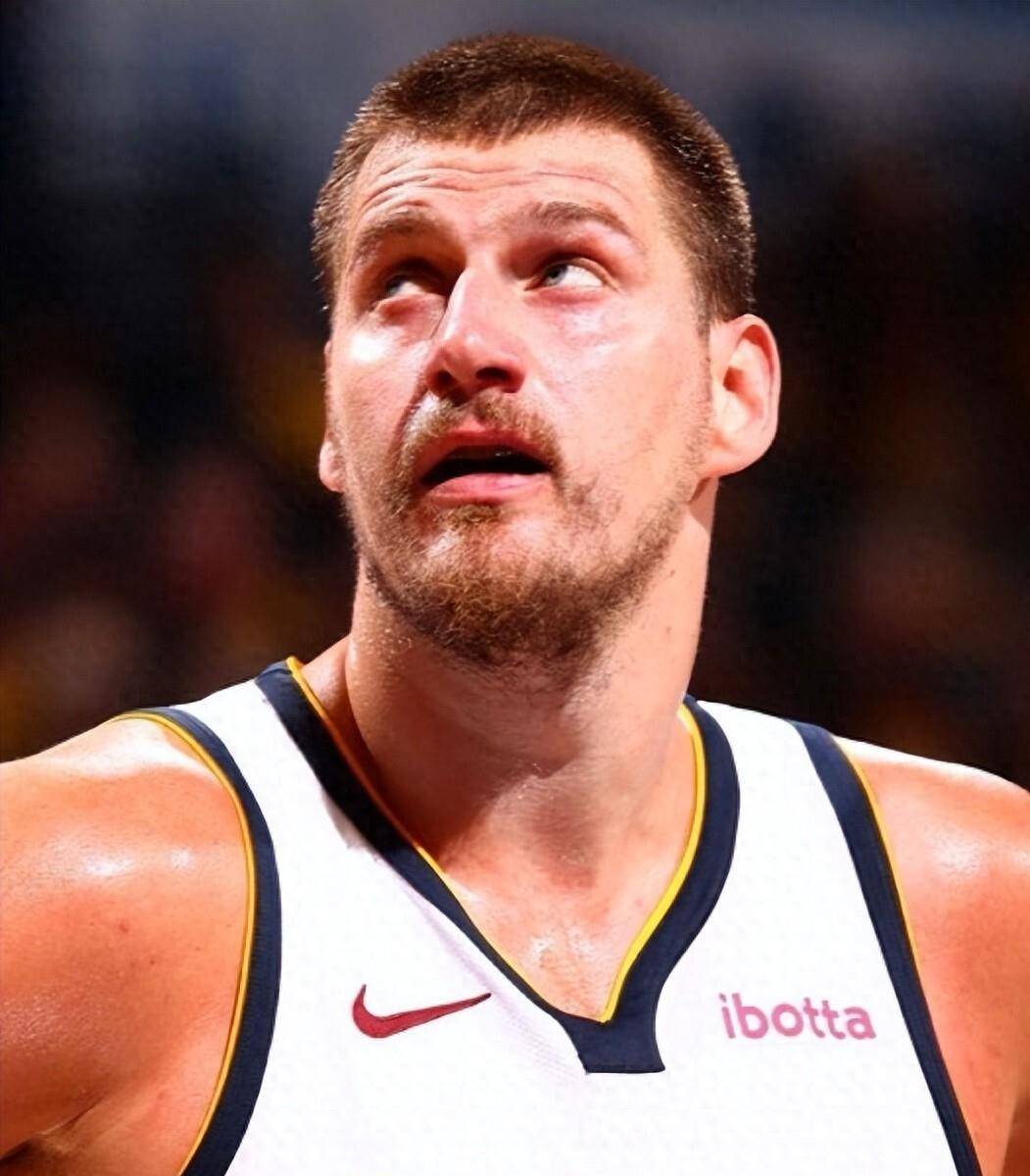 约基奇惊艳全场，掘金助攻爆棚，关键时刻神级表现逆转取胜！